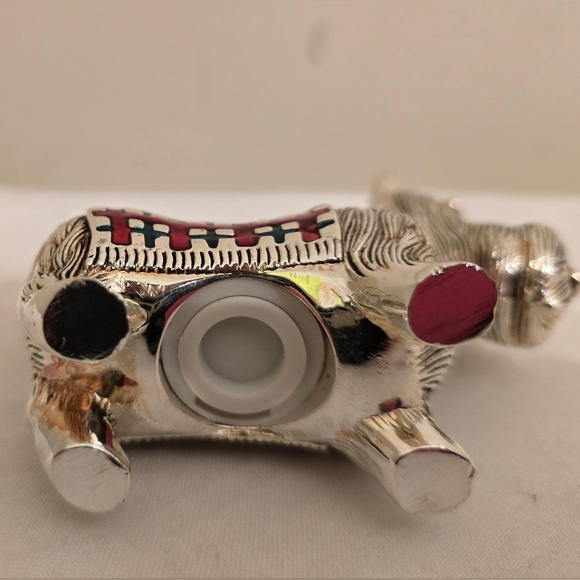 Jeffery Banks Silver Scottie Salt & Pepper Shakers with Red & Green Plaid Coats - Picture 5 of 7